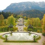 Comfort Mini-Van & Professional and FRiENDLY Guide: CUSTOMIZED 1-DAY TOUR from Munich - Munich’s Heart and Historical Highlights in 1.5 to 2.5 Hours