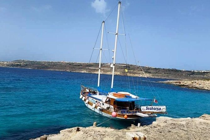 Comino, Blue Lagoon and Caves. Tour A - Exploring the Scenic Routes and Coastal Views