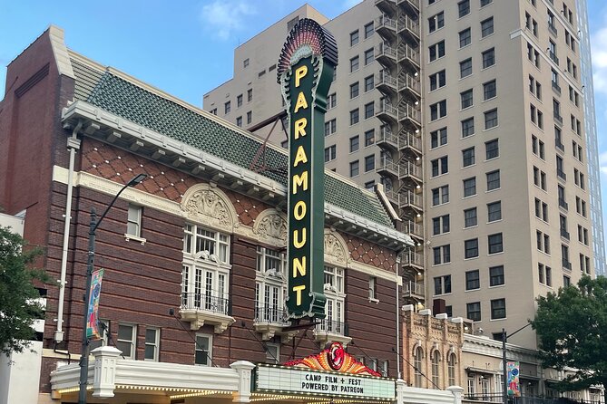 Congress Avenue Walking Tour at Downtown Austin Landmarks - Starting at the Texas State Capitol: A Texas Icon