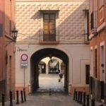 Contrasts of Seville - The Significance of Plaza Nueva and Its Surroundings