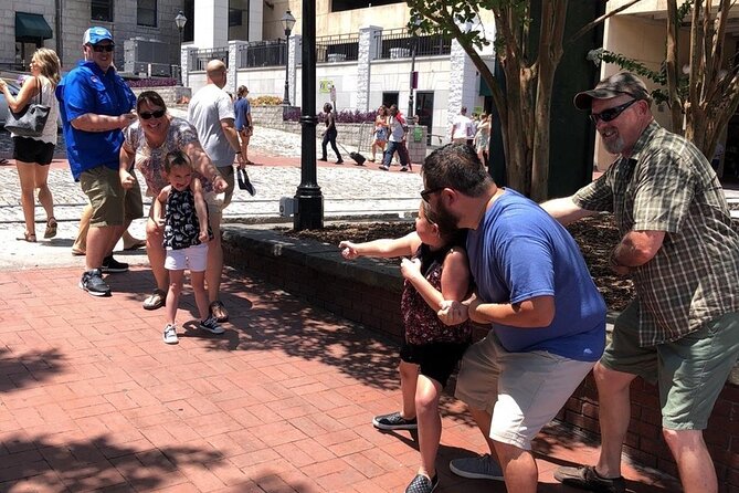 Coral Springs City Scavenger Hunt by Wacky Walks - How the Game Works: Finding Items and Completing Tasks