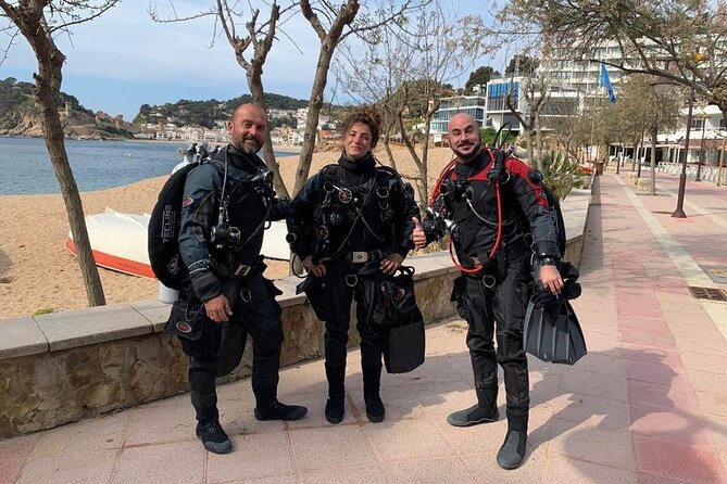 Costa Brava: Scuba Diving Tour, Lunch and a Visit to Tossa de Mar - Exploring Tossa de Mar’s Medieval Old Town
