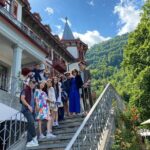 Crash Landing on You Private Switzerland Day Tour from Zurich or Lucerne (CLOY) - The Picture-Perfect Iseltwald Piano Scene and Lake Brienz Views
