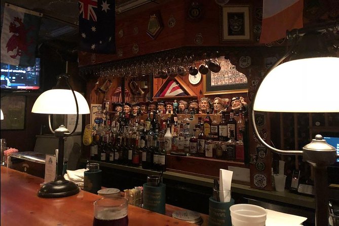 Creepy Crawl Night-Time Haunted Pub Walking Tour of Savannah's Historic District - Visiting Savannah’s Haunted Pubs and Spooky Streets