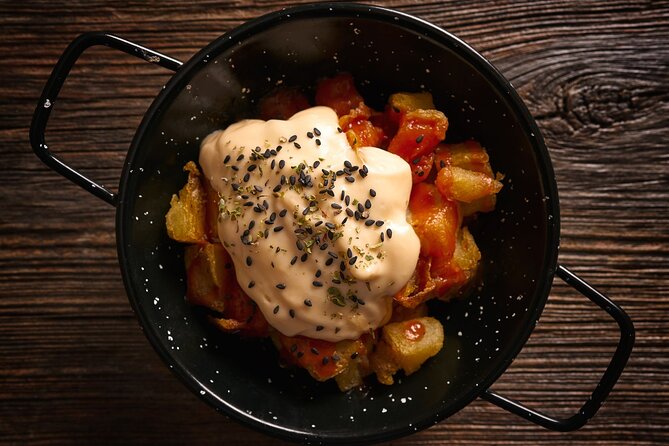 Culinary tour "Tapas & Wines" in Madrid - Starting Point at the Museo de Historia de Madrid