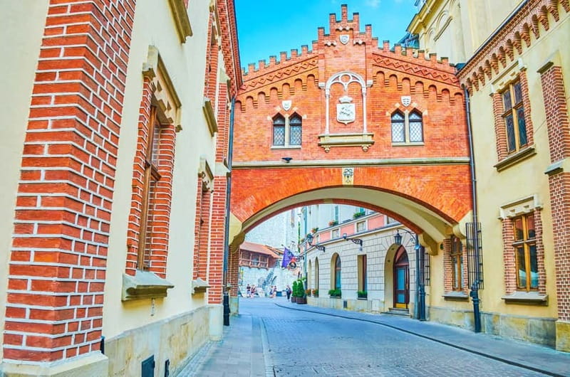 Czartoryski Palace Museum Tickets and Krakow Old Town Tour - Meeting Point and Tour Duration