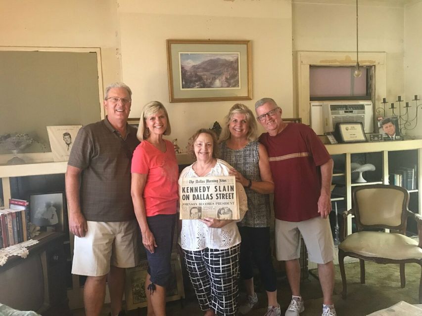 Dallas: 2-Hour JFK Assassination Tour without Museum - Starting Point: Outside the JFK Memorial in Downtown Dallas