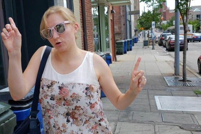 Dallas Scavenger Hunt by Wacky Walks - Dallas Downtown in a New Way with the Wacky Walks App