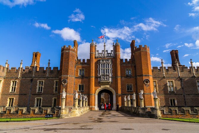 Dark History of the Tudors: Private Tour of Hampton Court Palace - The Dark History of the Tudors: A Private Guided Tour Experience