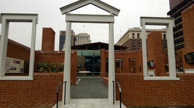 Dark Philly Adult Night Tour - Uncovering Philadelphia’s Seediest Past at Independence Hall