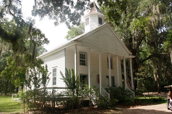 Daufuskie Island Guided History Tour from Hilton Head - Getting Off the Beaten Path on Daufuskie Island