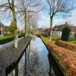 Day Tour Giethoorn, Afsluitdijk and Zaanse Schans with Boat Cruise - Exploring Giethoorn: The Venice of the Netherlands