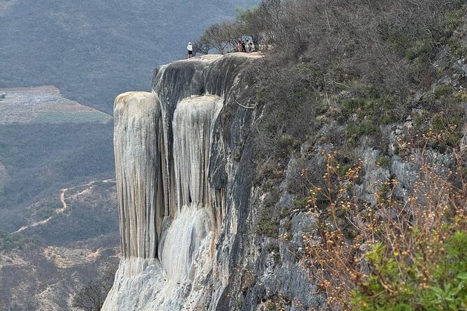 Day Tour in Oaxaca Boil the Water and Teotitlan del Valle - Visiting Teotitlán del Valle’s Textile Traditions