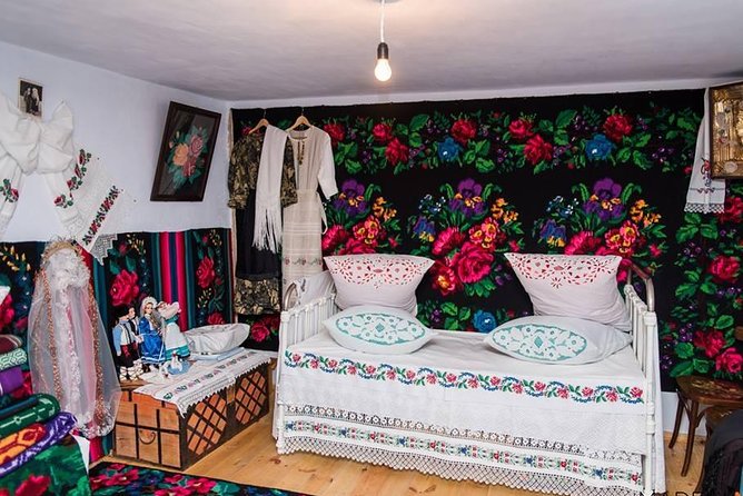 Day tour of Gagauzia Land from Chisinau - Experiencing Gagauz Traditions at Maazada