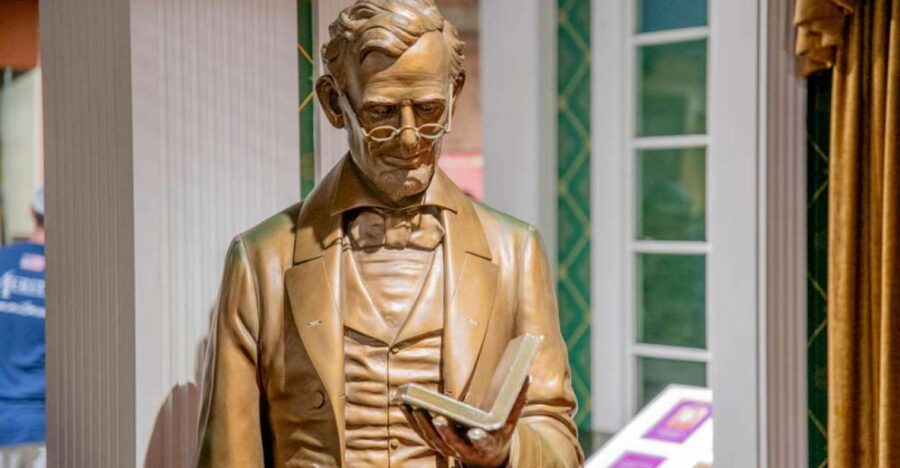 DC: Lincoln Assassination Walking Tour with Ford's Theatre - Visiting Ford’s Theatre: The Heart of the Tragedy