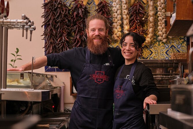 De Tapas in Malasaña: Evening Wine and Tapas Tour - Historical Landmarks: Plaza del Dos de Mayo and Plaza de Las Comendadoras