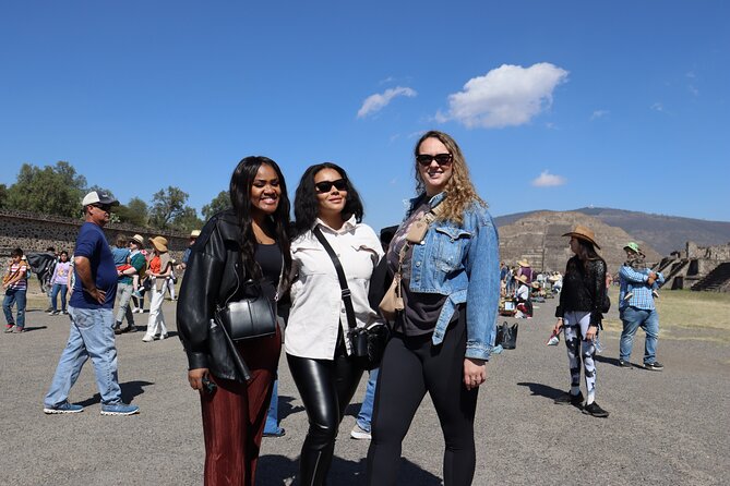 DE Teotihuacan and Basilica DE Guadalupe - Visiting the Plaza de las Tres Culturas for a Panoramic View