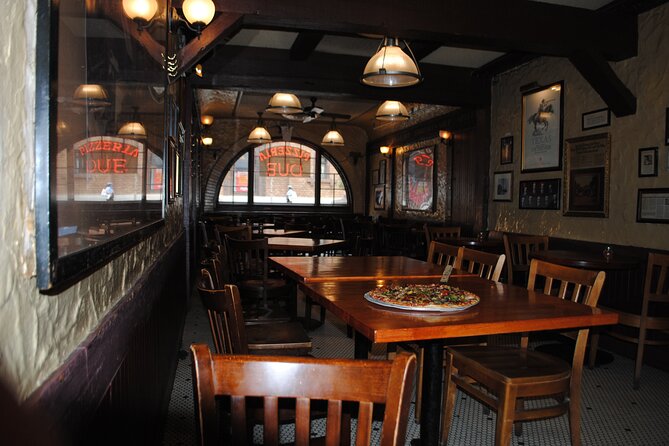 Deep Dish Cooking Class at Pizzeria Uno in Chicago - Making Your Own Chicago Deep Dish Pizza