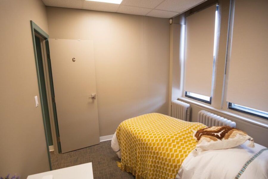 Deep Tissue Massage Therapy NYC - 60 mins - Convenient Location in Midtown Manhattan