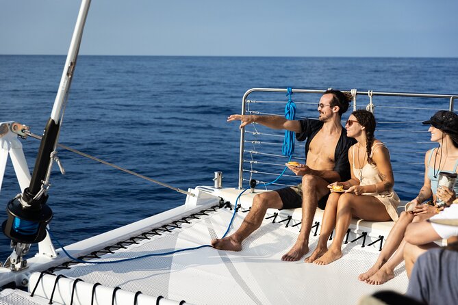 Deluxe Sail & Snorkel to the Captain Cook Monument - Snorkeling at Kealakekua Bay Marine Preserve and Captain Cook Monument