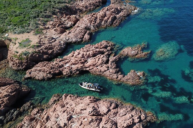 Departure from Saint-Raphaël - The creeks of Estérel - Navigating the Scenic Route in the Esterel Area