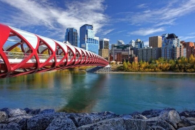 Departure Private Transfer: Calgary to Calgary Airport YYC in Luxury SUV - Convenience of Hotel Pickup and Drop-off at Calgary YYC