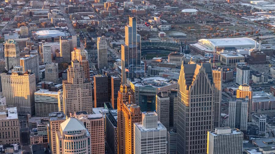 Detroit: Helicopter Rides Over City Landmarks - Exciting Routes Showcasing Detroit’s Iconic Landmarks