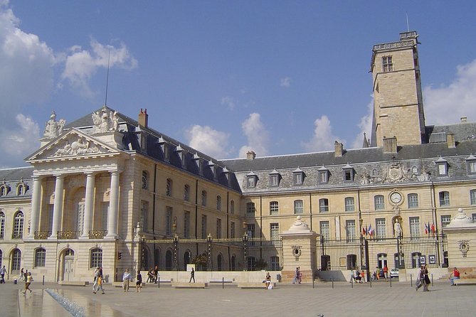Dijon - Historic Guided Walking Tour - Unpacking the Landmark Stops on the Tour