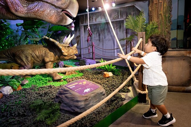 Dinosaur Outpost at Town Square in Las Vegas - Exploring the Dinosaur Outpost Experience