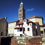 Diocletian Palace and Old Town Walking Tour - Visiting the Iconic Peristyle of Diocletian’s Palace