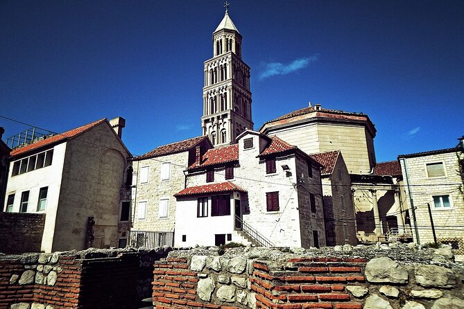 Diocletian Palace and Old Town Walking Tour - Visiting the Iconic Peristyle of Diocletian’s Palace