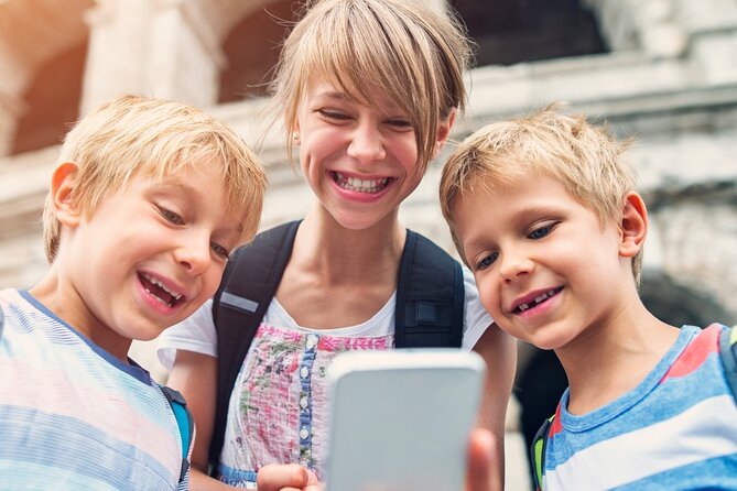 Discover Antwerp while playing! Escape game - The alchemist - Starting Point at Veemarkt in the Heart of Antwerp