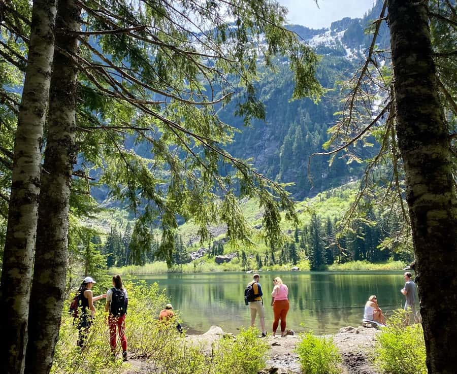 Discover Heather Lake, a magical lake 2 hours from Seattle - The Pick-up and Meeting Point at SDOT Lot