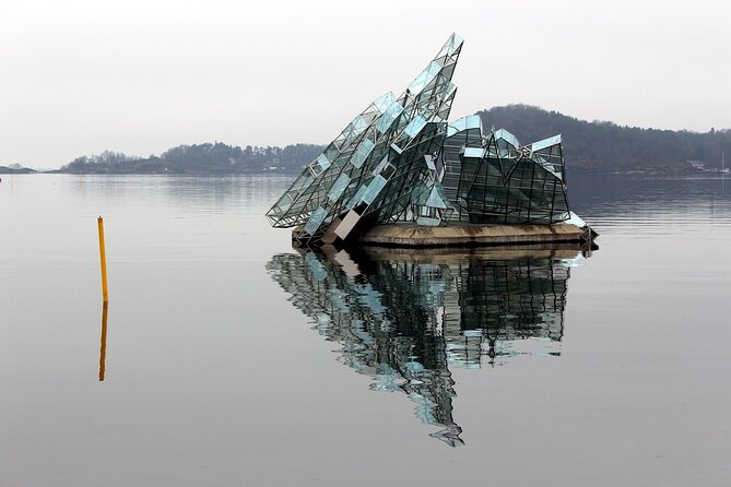 Discover Oslos most Photogenic Spots with a Local - Exploring the Historic Square and Its Fountain