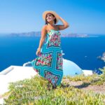Discover Santorini in a Day- Private Tour 6 hours - Exploring Oia’s Famous Charm