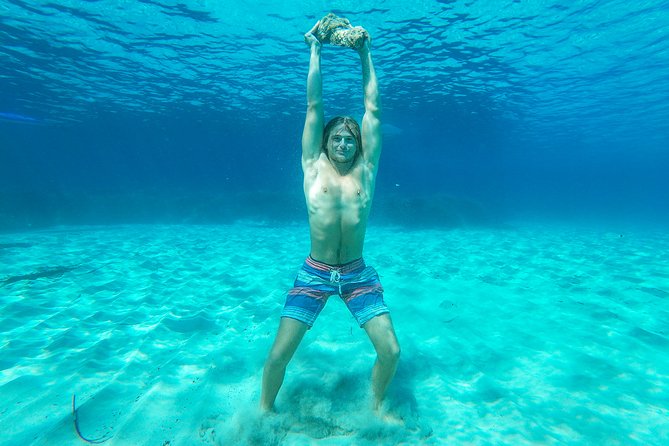 Discover the best corners of the island in paddle surf - The Choice of Beaches Based on Weather Conditions