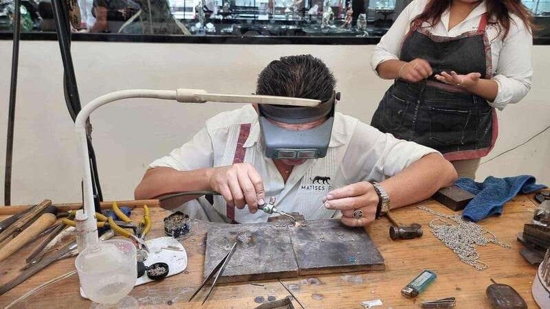 Discover the essence of playa del carmen: tequilera, jewelry and 5th avenue. - Starting Point: Puerto Morelos with a Cultural Welcome