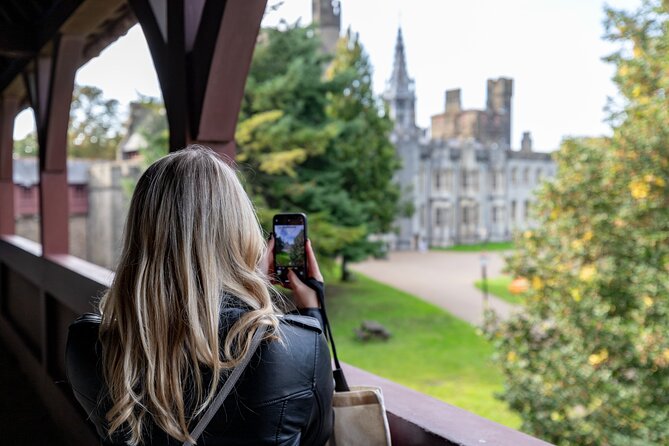 Doctor Who and Cinematic Cardiff: Self Guided Walking Tour - The Distinctive Style of Cardiff City Hall