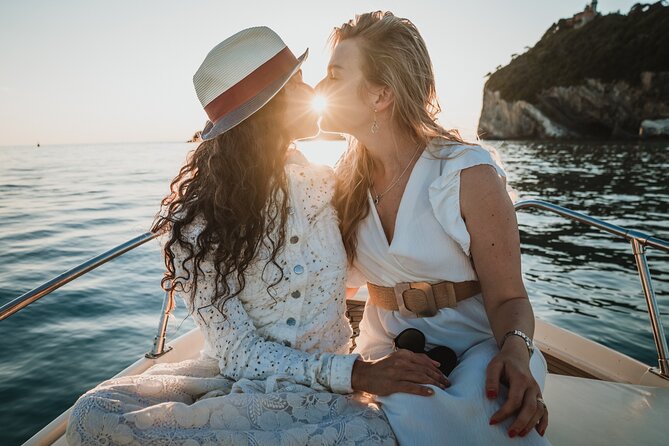 Dolce vita in Gulf of poets - Exploring the Old Fishing Village with Mussel Farms