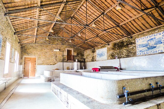 Douro Valley Pinhao Quinta da Foz Tour and Tasting 5 Wines - Visiting the Winery Facilities