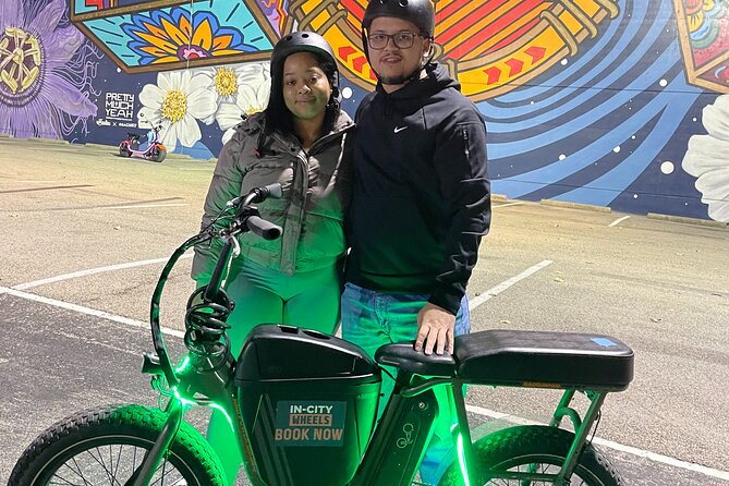 Downtown Dallas Night Sightseeing 2 Hour E-Bike tour - Exploring the Dallas Arts District at Night
