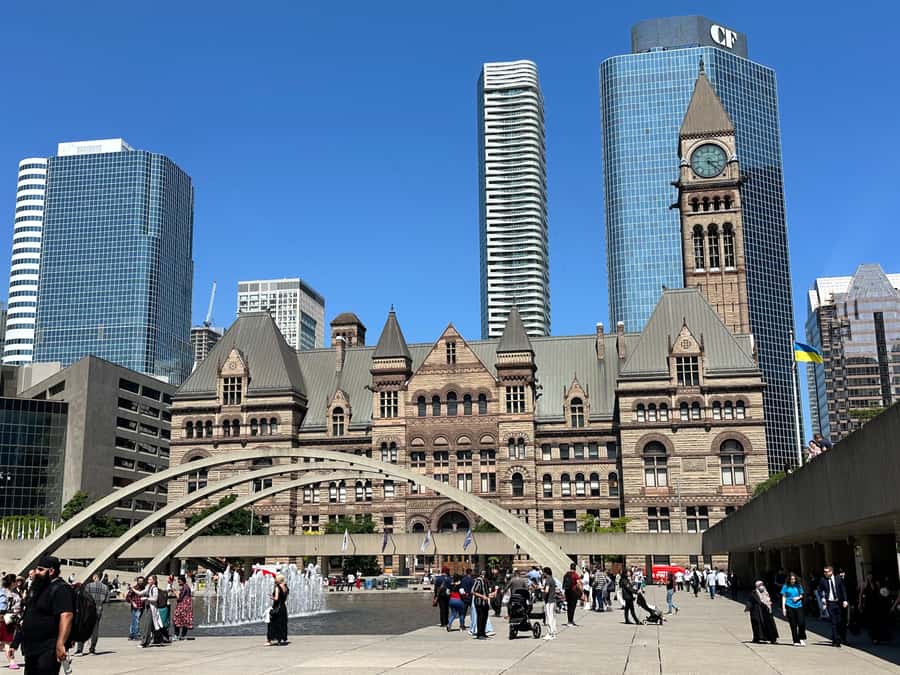 Downtown Toronto: Public Art and Architecture - Meeting at the Toronto Sign in Nathan Phillips Square
