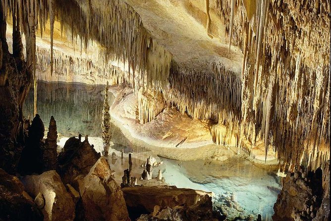 Drach Caves with Port Cristo and Pearl Shop Mallorca Full Day Tour - Exploring the Cuevas del Drach