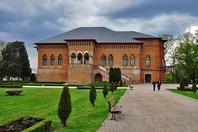 Dracula's Tomb and Mogosoaia Palace, Private Tour from Bucharest - Mogosoaia Palace: A Jewel of Romanian Architecture