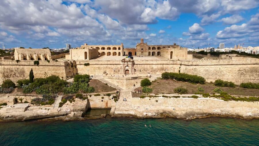 Drone Photo and Video Session with Valletta View - Starting Point at a Scenic Valletta Panorama