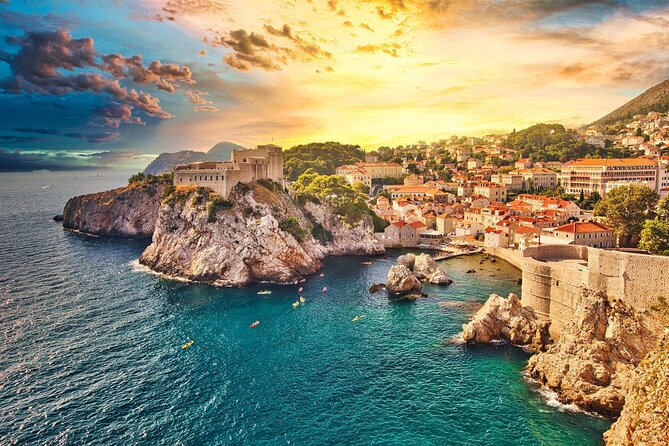 Dubrovnik Private Tour from Montenegro - Crossing the Border into Croatia at Bosanka