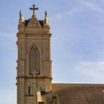 Dubuques Historic Downtown GPS Self Guided Walking Tour - Exploring the Julien Dubuque Monument and Historic Hotel