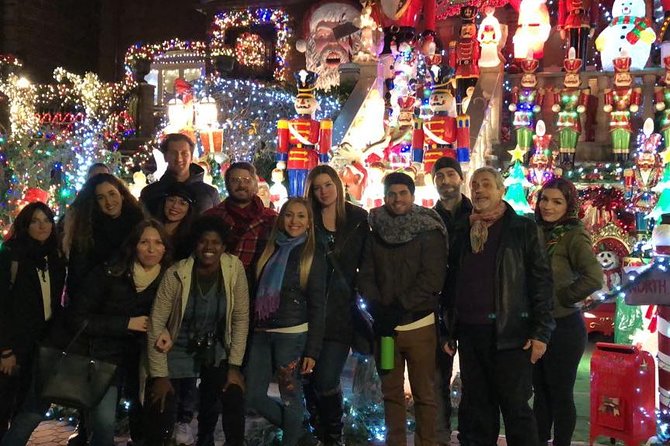 Dyker Heights Christmas Lights and NYC Skyline View Bus Tour - From Battery Park to the Statue of Liberty Viewpoint