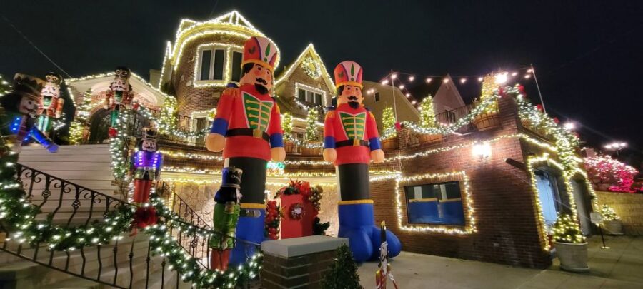 Dyker Heights Holiday Lights - The Origins of Dyker Heights Christmas Tradition