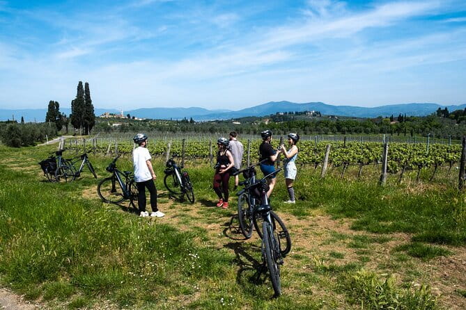 E-bike Chianti Classico & Tuscany tour with Wine & Lunch at Farm - Scenic Drive Along Chiantigiana Road